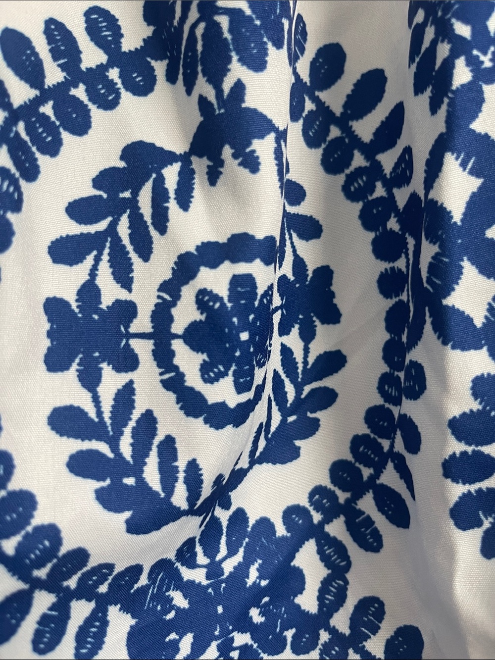 White Off-Shoulder/Blouse with Blue Medallion Print - Picture 8 of 8